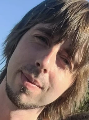 English men looking for love