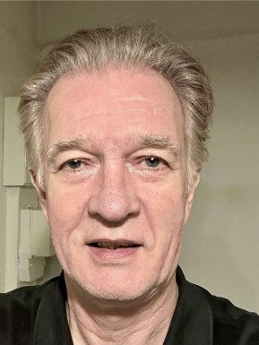 <span>Hartwig, 68</span>&nbsp;<span style='width: 25px; height: 16px; float: right; background-image: url(/bitmaps/flags_small/DE.PNG)'>&nbsp;</span><br><span>Berlin, Німеччина</span>&nbsp;<input type='button' class='joinbtn' style='float: right' value='JOIN NOW' />