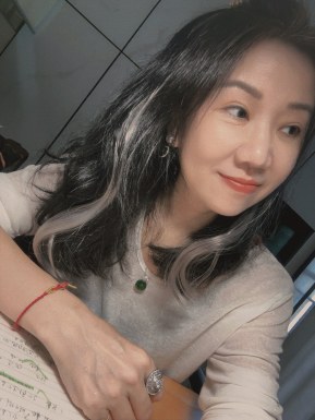 <span>Mei, 54</span>&nbsp;<span style='width: 25px; height: 16px; float: right; background-image: url(/bitmaps/flags_small/CN.PNG)'>&nbsp;</span><br><span>广州, 中国</span>&nbsp;<input type='button' class='joinbtn' style='float: right' value='JOIN NOW' />