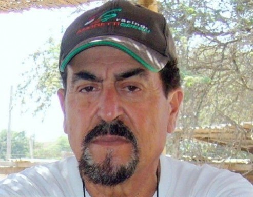<span>Roberto, 74</span>&nbsp;<span style='width: 25px; height: 16px; float: right; background-image: url(/bitmaps/flags_small/PE.PNG)'>&nbsp;</span><br><span>Chiclayo, Перу</span>&nbsp;<input type='button' class='joinbtn' style='float: right' value='JOIN NOW' />
